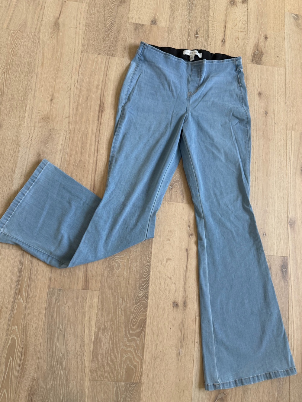 Vintage America Light Wash Flare Jeans Size 8/29 Boho Y2K Stretch Denim